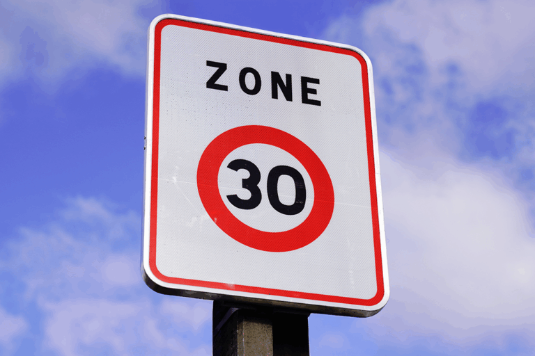 Lire la suite à propos de l’article Toute la ville passe en zone 30